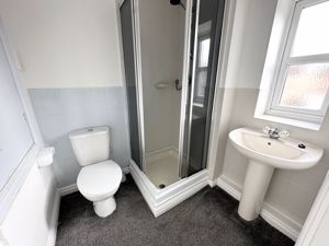 En Suite- click for photo gallery